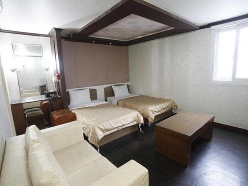 Diamond Hotel Suwon Esterno foto